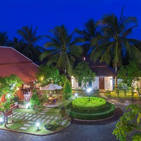 Alice Villa Hotel Takeo Buitenkant foto