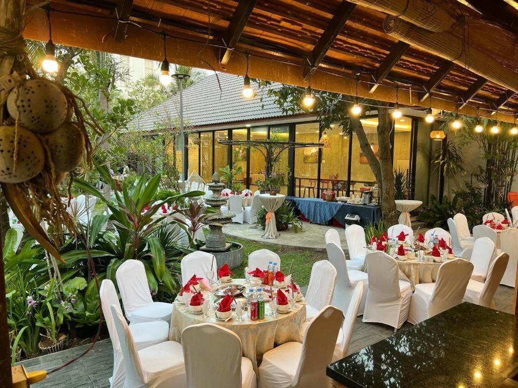 Alice Villa Hotel Takeo Buitenkant foto